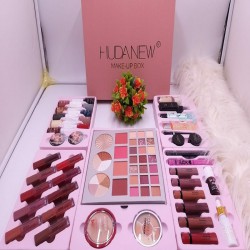 شنطة مكياج متكامل 