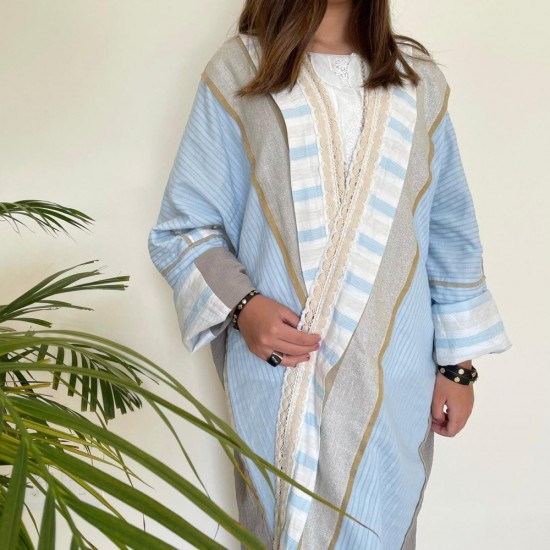 Women's Abaya Embroided in Golden Stripes